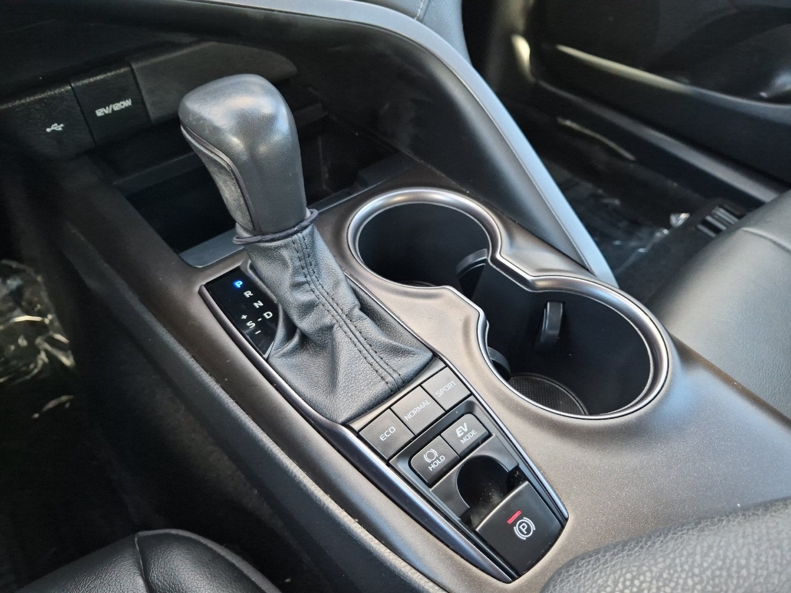 2023 Toyota Camry Hybrid SE