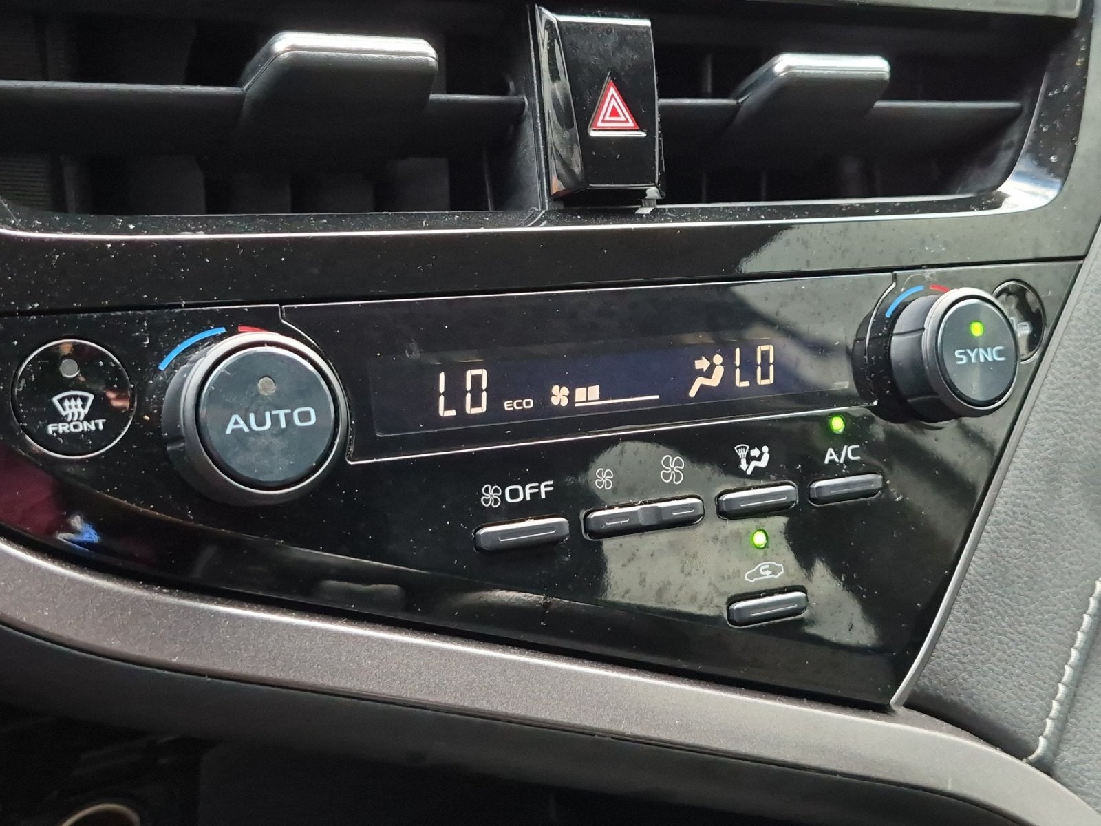 2024 Toyota Camry Hybrid SE