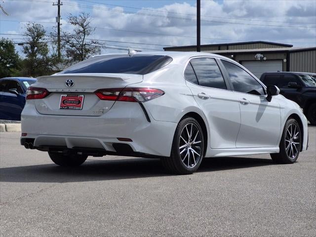 2024 Toyota Camry Hybrid SE