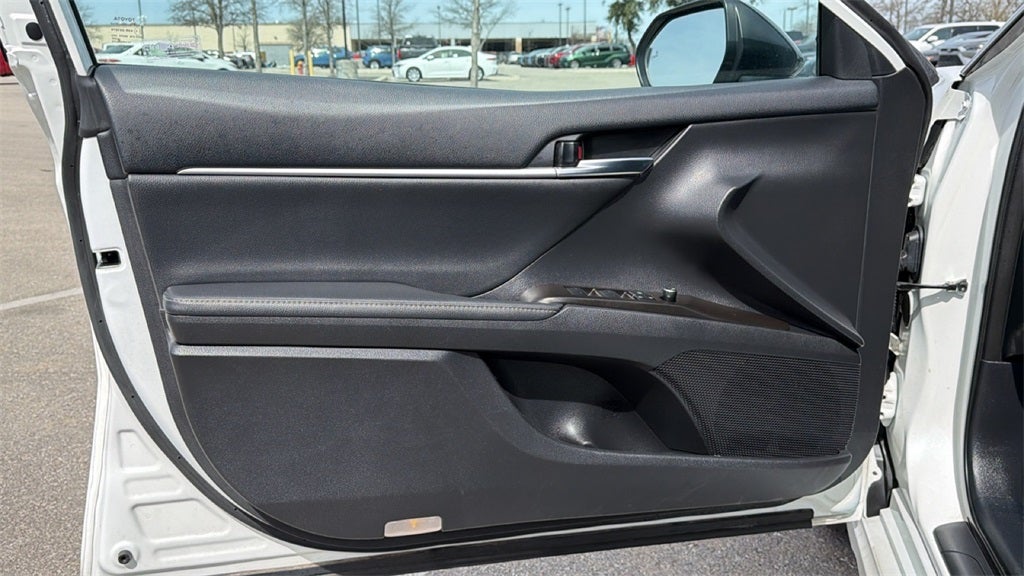 2022 Toyota Camry Hybrid XSE