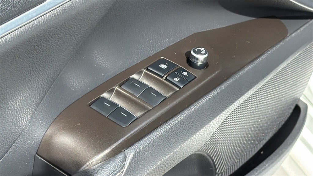 2022 Toyota Camry Hybrid XSE