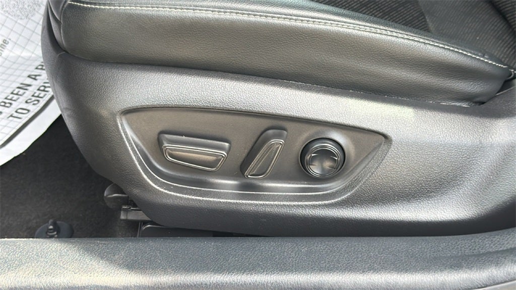 2022 Toyota Camry Hybrid XSE