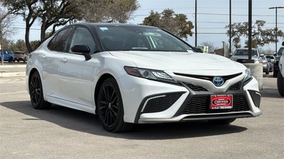2022 Toyota Camry Hybrid XSE