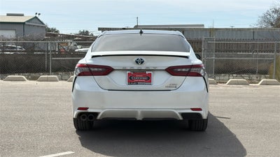 2022 Toyota Camry Hybrid XSE