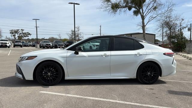 2022 Toyota Camry Hybrid XSE