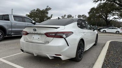 2022 Toyota Camry Hybrid XSE