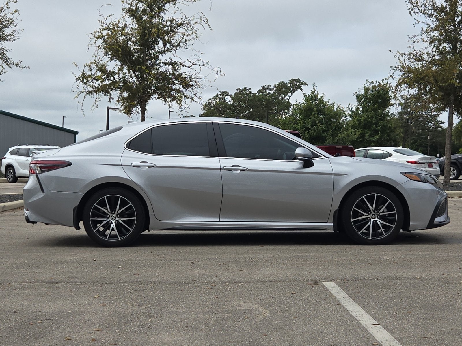 2023 Toyota Camry SE