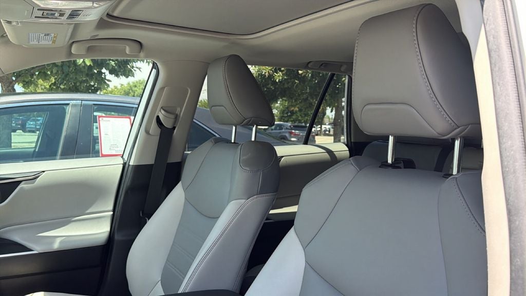 2023 Toyota RAV4 Hybrid XLE Premium