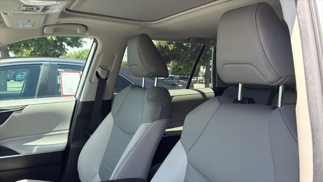 2023 Toyota RAV4 Hybrid XLE Premium