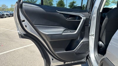 2025 Toyota RAV4 Hybrid LE