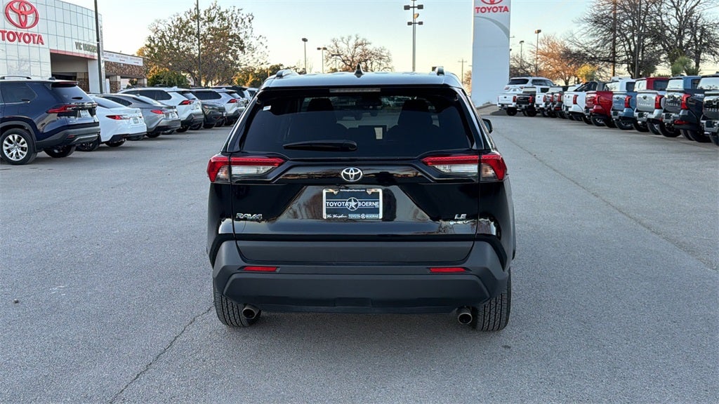 2025 Toyota RAV4 Hybrid LE