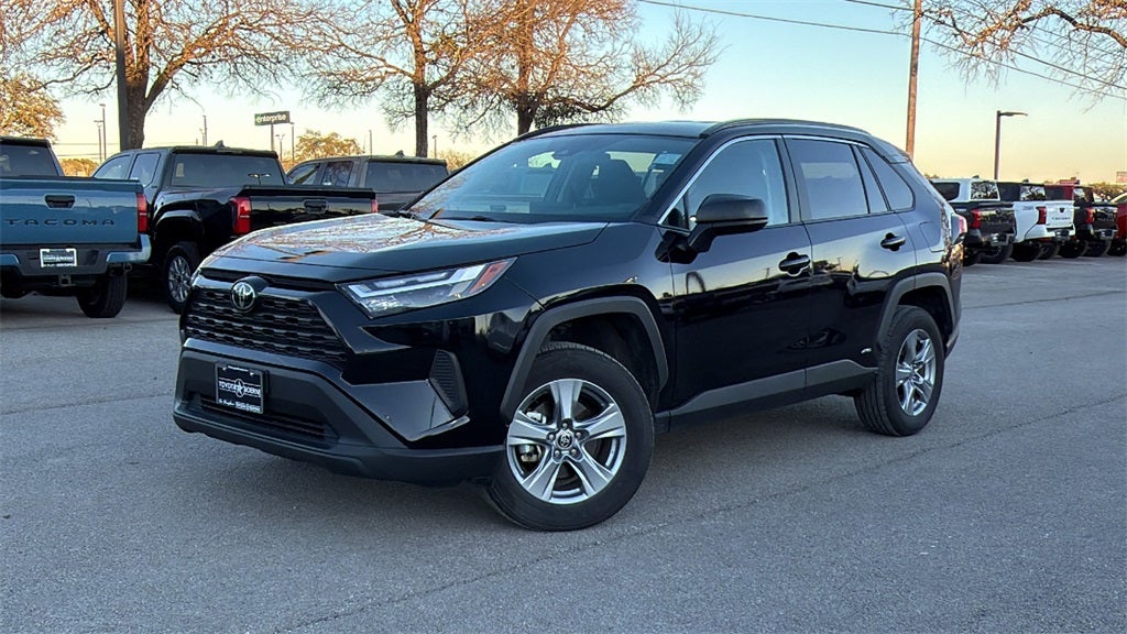 2025 Toyota RAV4 Hybrid LE