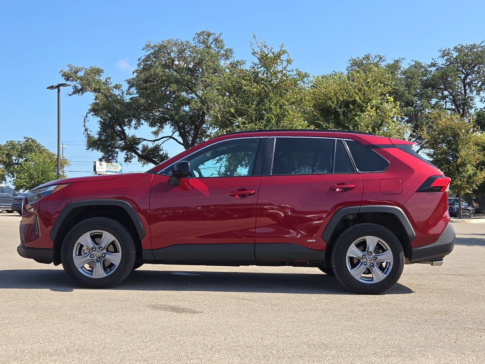 2025 Toyota RAV4 LE