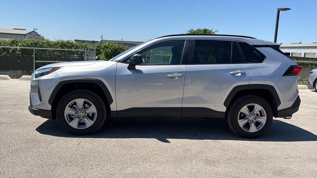 2025 Toyota RAV4 Hybrid LE