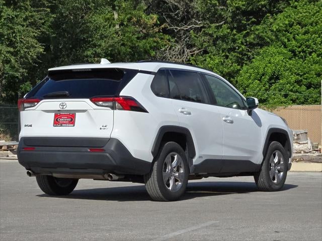 2025 Toyota RAV4 LE