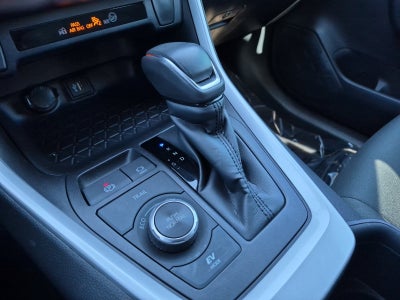 2024 Toyota RAV4 Hybrid SE