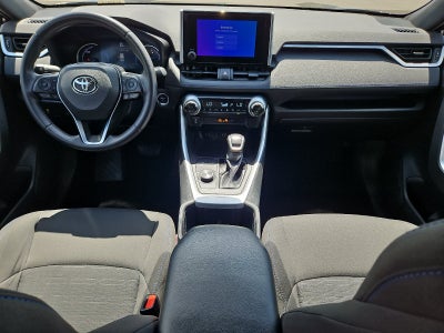 2023 Toyota RAV4 SE