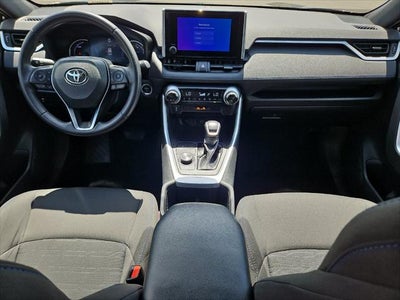 2023 Toyota RAV4 SE