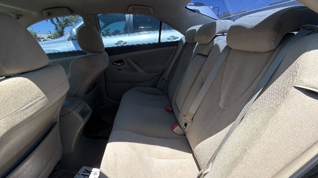 2010 Toyota Camry LE