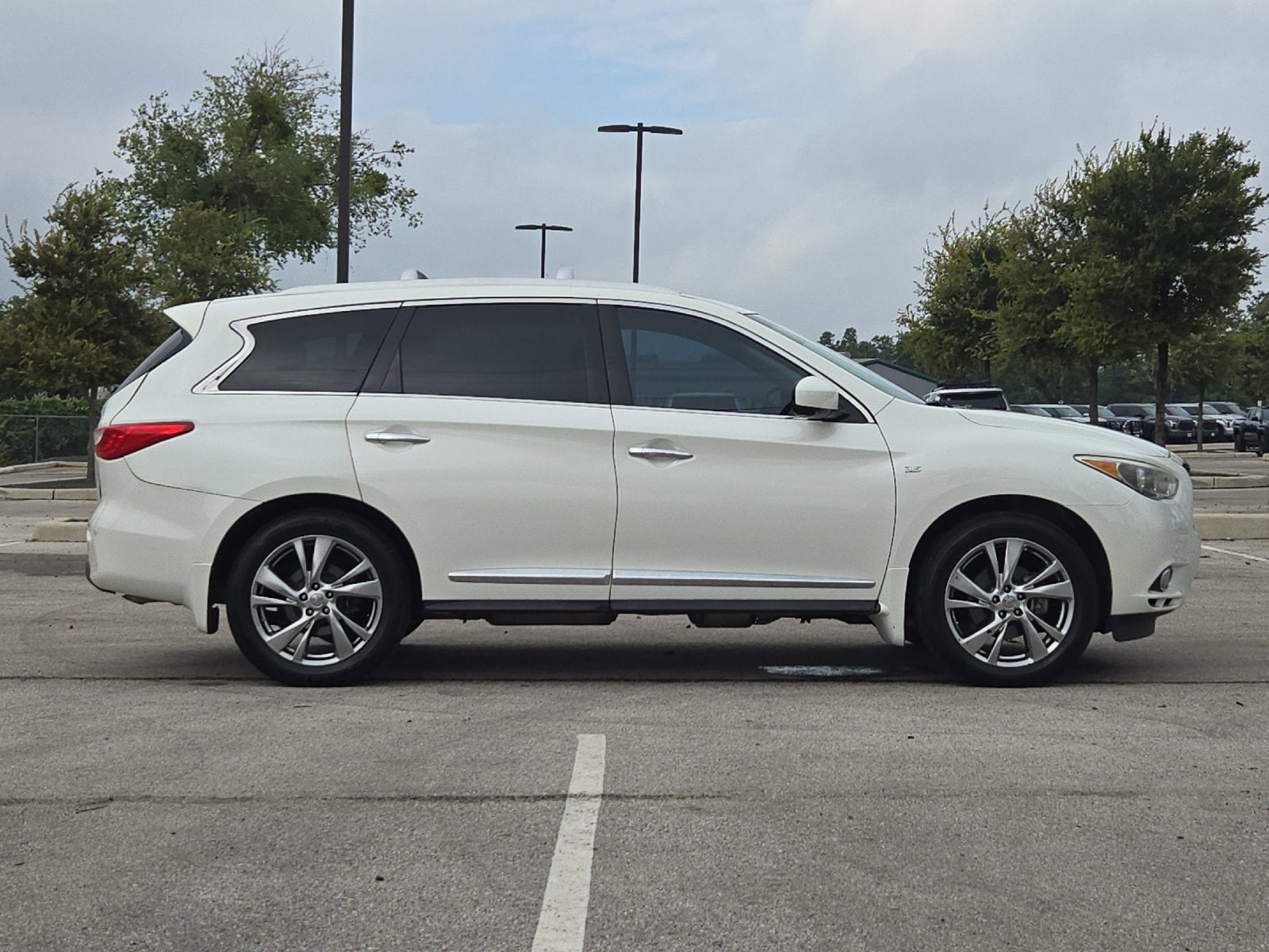 2015 INFINITI QX60 Base