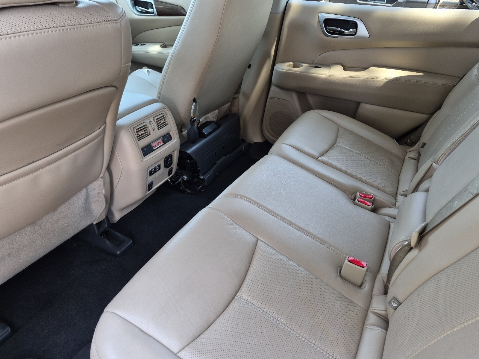 2020 Nissan Pathfinder Platinum