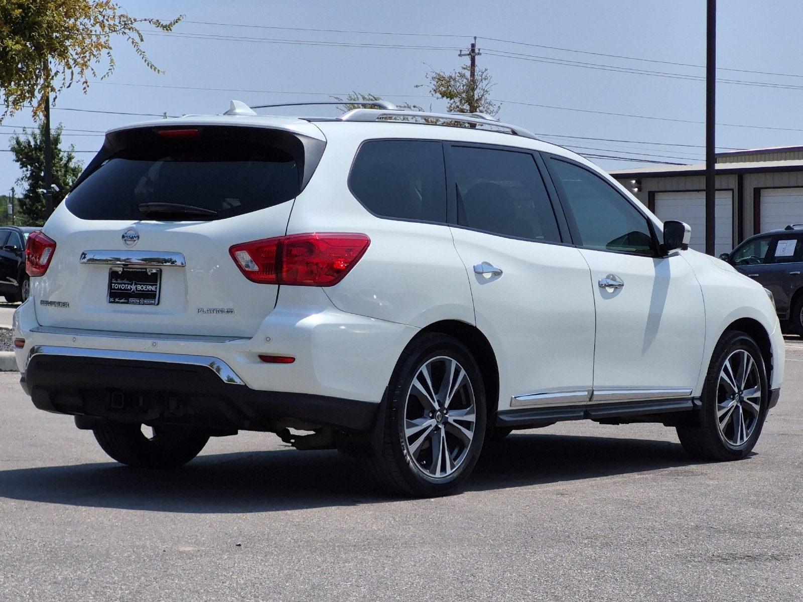 2020 Nissan Pathfinder Platinum