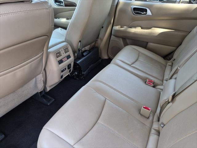 2020 Nissan Pathfinder Platinum
