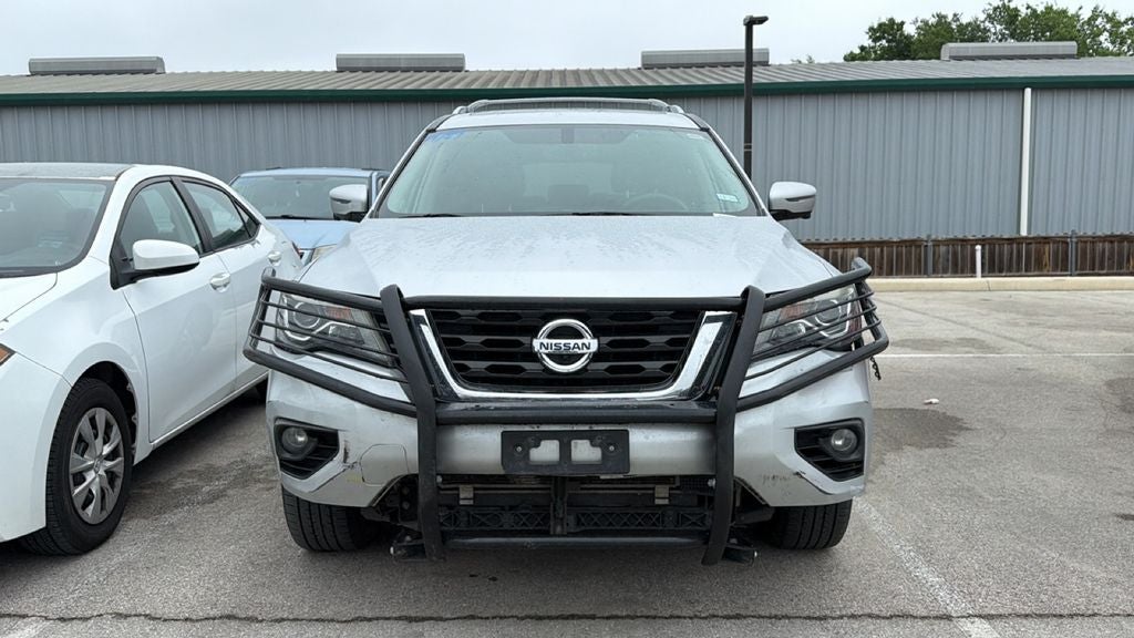Used 2018 Nissan Pathfinder Platinum with VIN 5N1DR2MN0JC649477 for sale in Boerne, TX