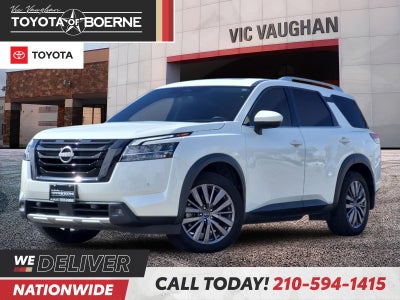 2022 Nissan Pathfinder SL
