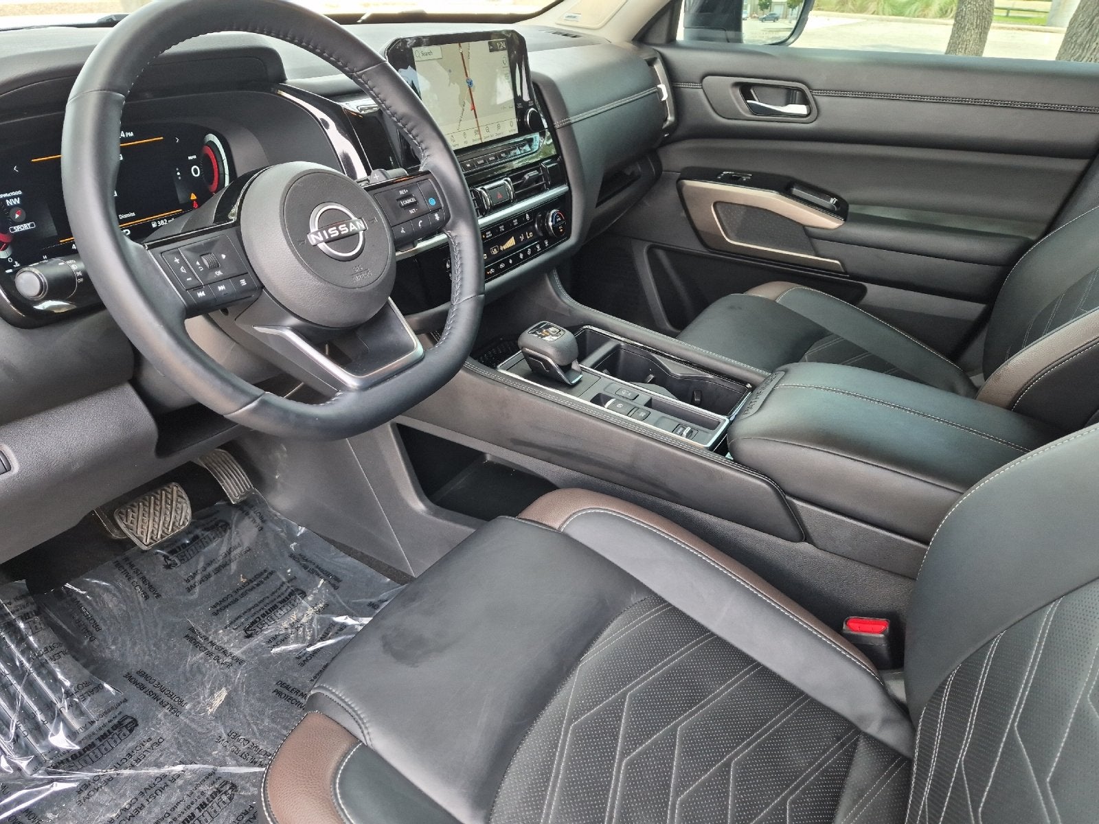 2024 Nissan Pathfinder Platinum