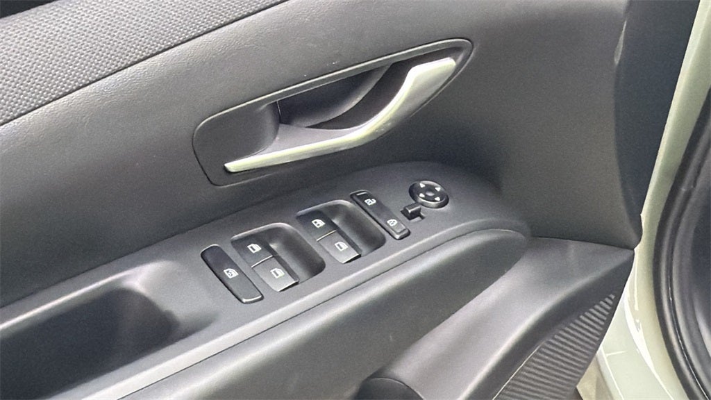 2024 Hyundai Santa Cruz SE