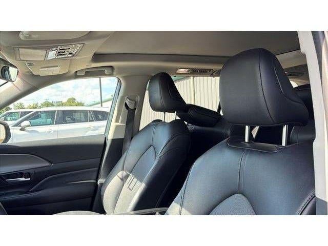 2025 Toyota Highlander XLE