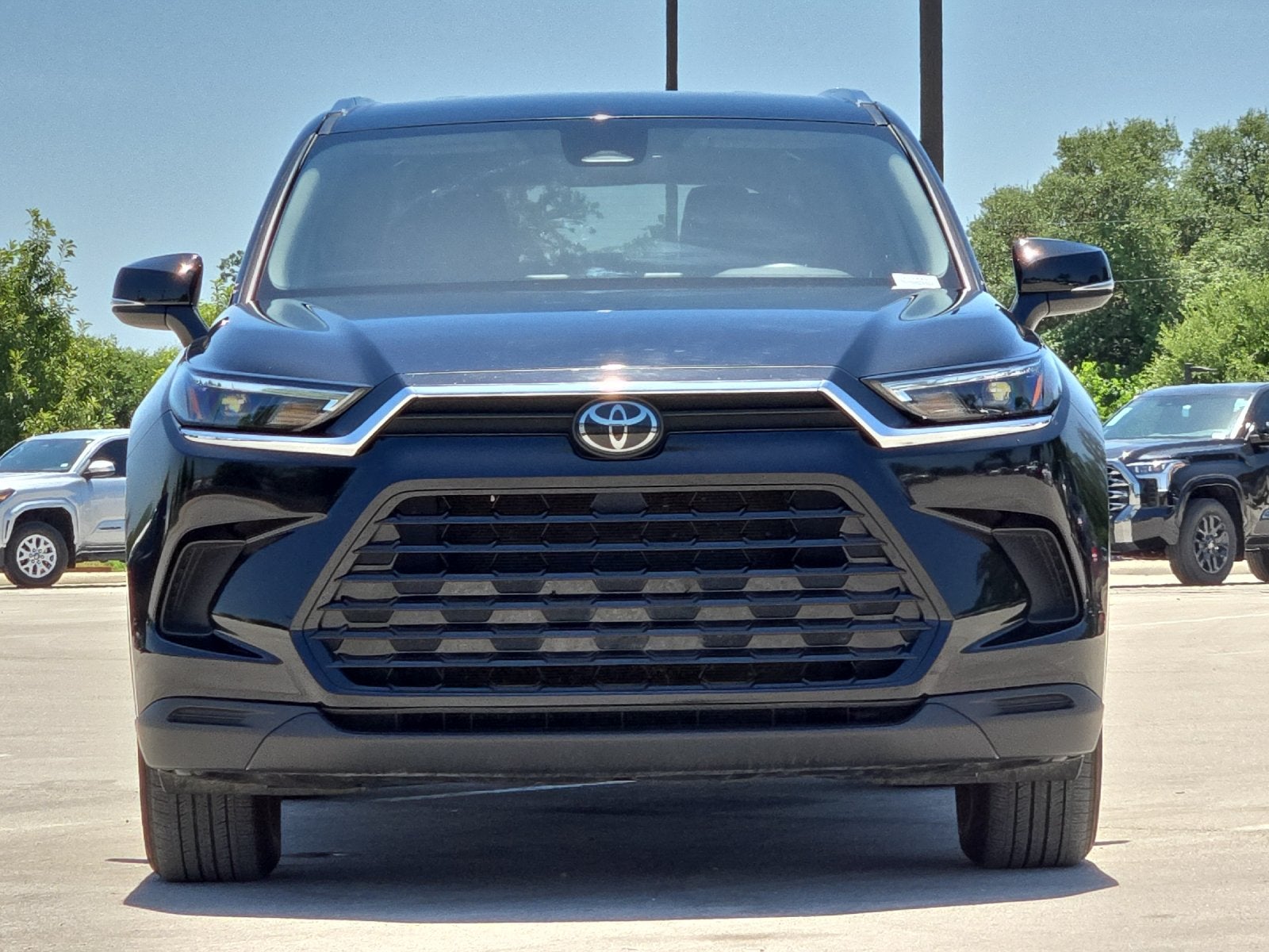 2025 Toyota Highlander XLE