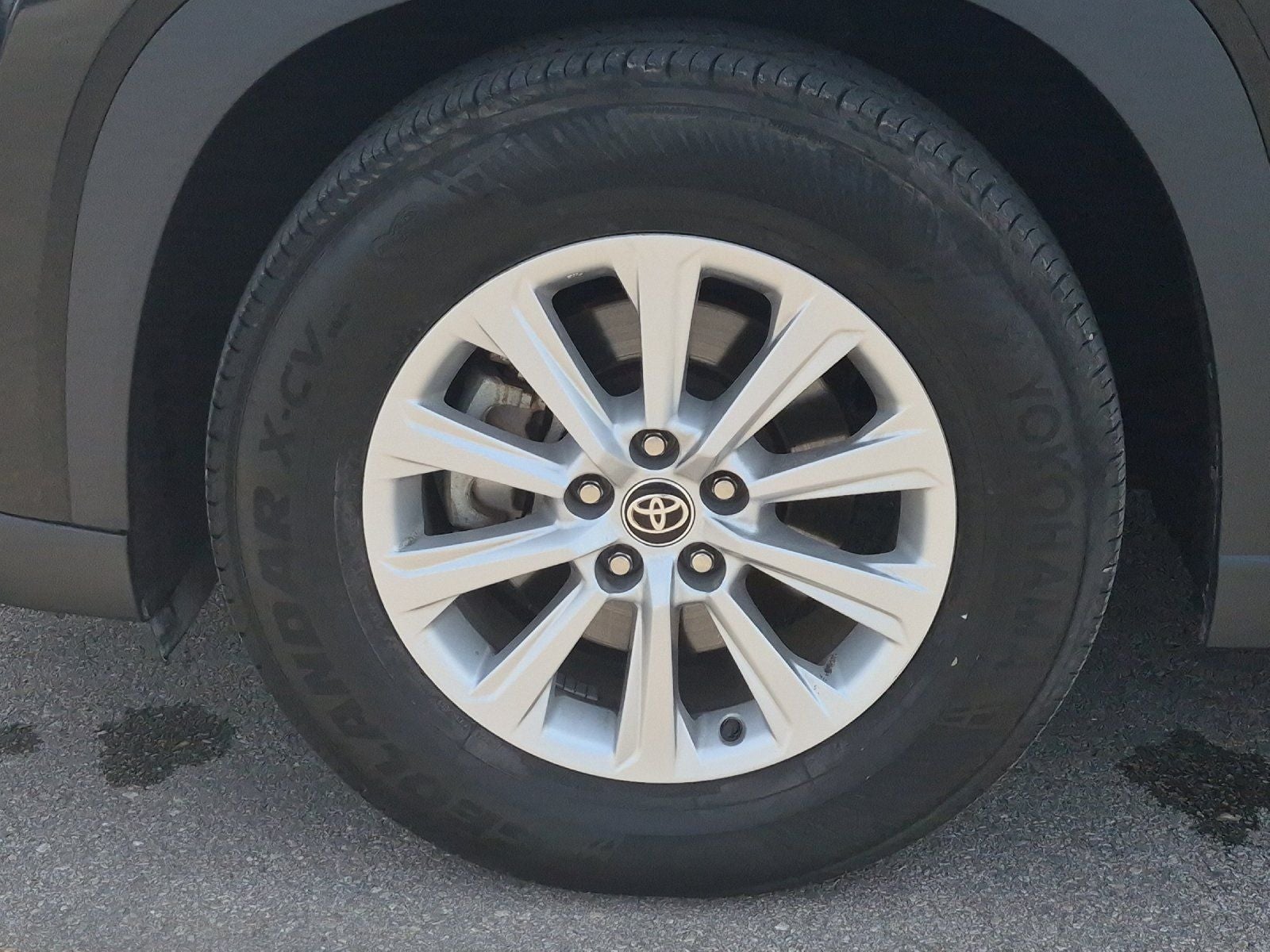 2025 Toyota Highlander XLE