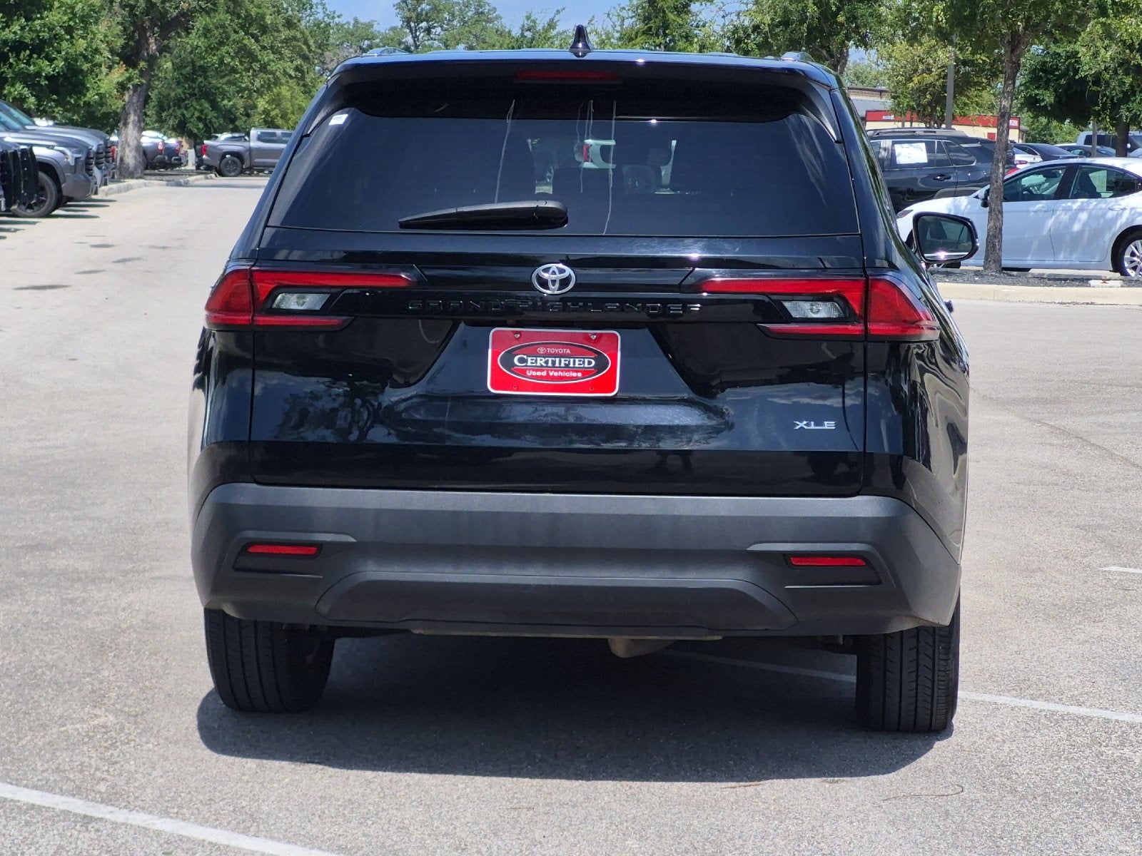2025 Toyota Highlander XLE