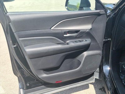 2025 Toyota Highlander XLE
