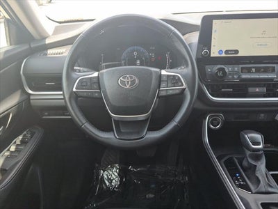 2025 Toyota Highlander XLE