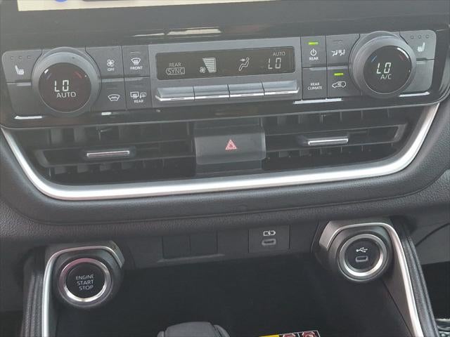 2025 Toyota Highlander XLE