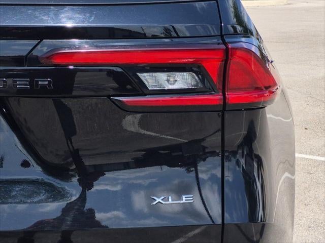 2025 Toyota Highlander XLE