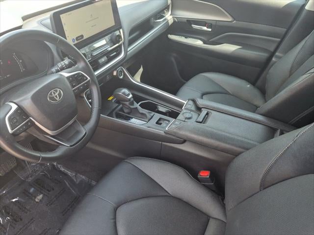 2025 Toyota Highlander XLE