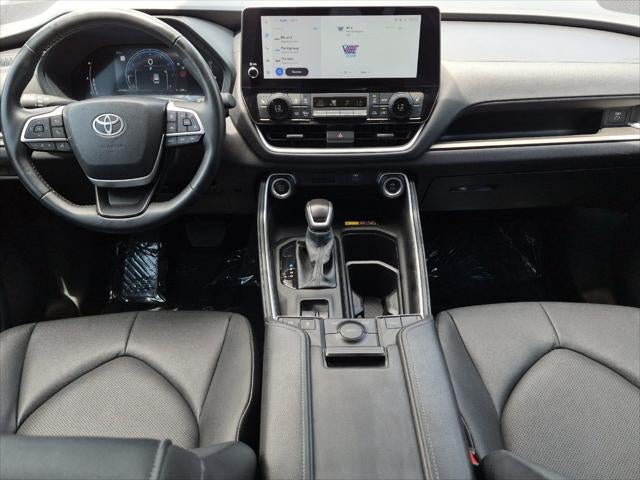 2025 Toyota Highlander XLE