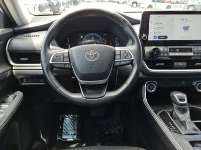 2025 Toyota Highlander XLE