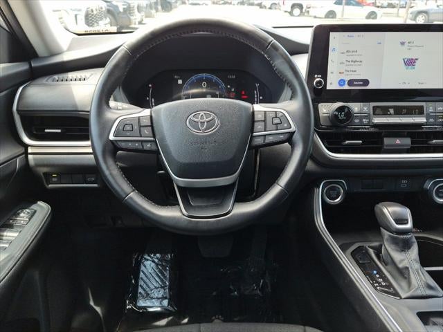 2025 Toyota Highlander XLE