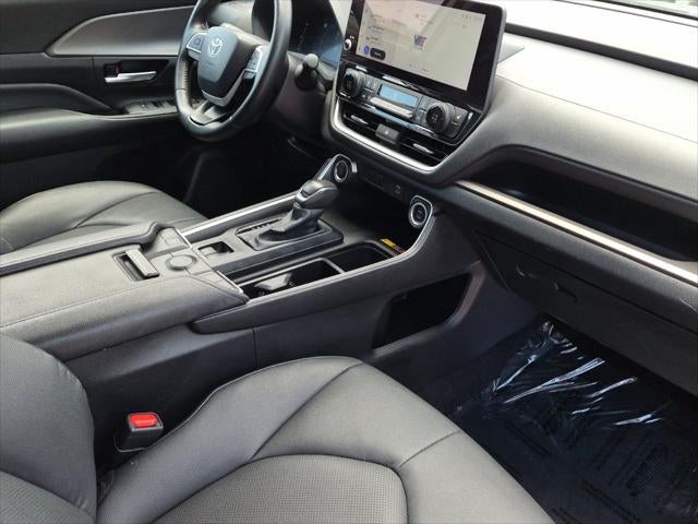 2025 Toyota Highlander XLE