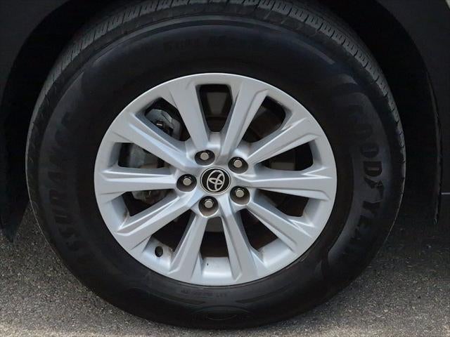 2025 Toyota Highlander XLE