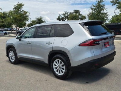 2025 Toyota Highlander XLE