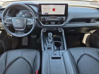 2025 Toyota Grand Highlander XLE