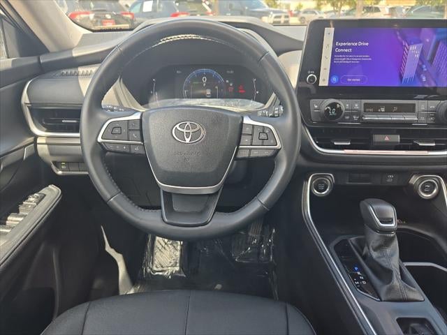 2025 Toyota Highlander XLE