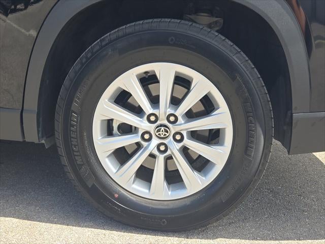 2025 Toyota Highlander XLE