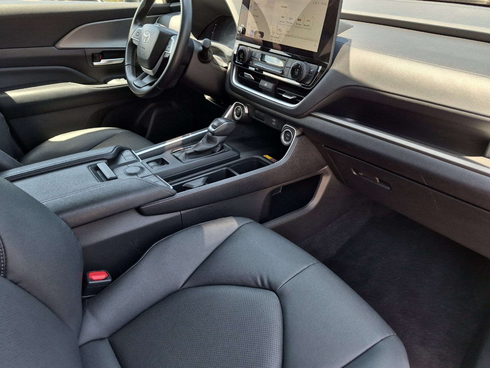 2025 Toyota Highlander XLE